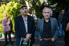 مهدی میامی در مراسم تشییع پیکر «اکبر کارگرجم»