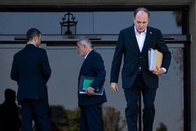 حاشیه جلسه هیات دولت - ۷ آبان