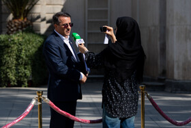 علاءالدین رفیعزاده، رئیس سازمان استخدامی کشور در حاشیه جلسه هیات دولت - ۷ آبان