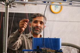 از نخ تا نقش؛ روایت دست‌های هنرمند لتگاهی‌ها در جشنواره جوراب