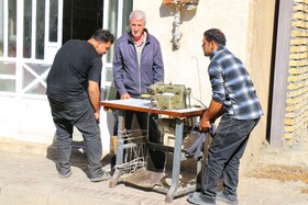 از نخ تا نقش؛ روایت دست‌های هنرمند لتگاهی‌ها در جشنواره جوراب