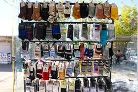 از نخ تا نقش؛ روایت دستهای هنرمند لتگاهیها در جشنواره جوراب