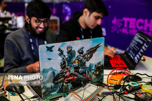 آغاز نبرد برنامهنویسهای ایرانی در فینال الگوریتم با حضور ۸ کشور آغاز نبرد برنامهنویسهای ایرانی در فینال الگوریتم با حضور ۸ کشور