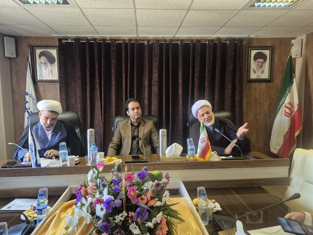 تبیین برنامههایی با هدف تقویت جبهه فرهنگی و انقلابی در دانشگاهها تبیین برنامههایی با هدف تقویت جبهه فرهنگی و انقلابی در دانشگاهها