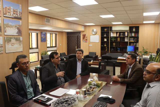 تمام توان خود را برای بازسازی سریع و ایمن مناطق زلزلهزده سپیدان به کار میگیریم تمام توان خود را برای بازسازی سریع و ایمن مناطق زلزلهزده سپیدان به کار میگیریم