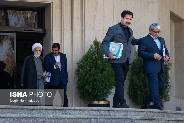 اتصال به فیبر نوری؛ بدون هزینه جدید/هشدار وزیراقتصاد به بانکهای ناتراز اتصال به فیبر نوری؛ بدون هزینه جدید/هشدار وزیراقتصاد به بانکهای ناتراز