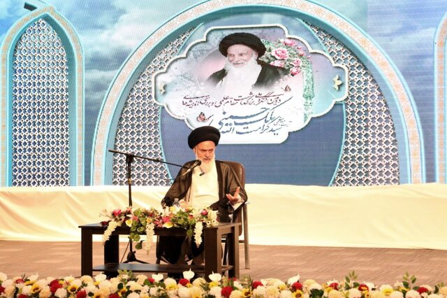 یاد و نام عالم و فقیه بزرگوار آیت الله ملک حسینی همیشه در تاریخ می درخشد یاد و نام عالم و فقیه بزرگوار آیت الله ملک حسینی همیشه در تاریخ می درخشد