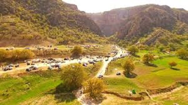 دره «دانوک»؛ نگین بکر طبیعت ایوان دره «دانوک»؛ نگین بکر طبیعت ایوان