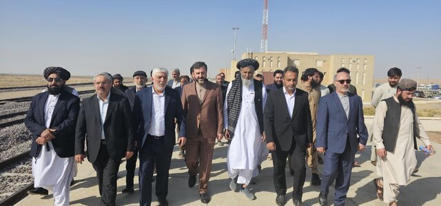 بازدید غریب آبادی از گذرگاه مرزی «اسلام قلعه» و «دوغارون» گزارش غریبآبادی از گذرگاه مرزی «اسلام قلعه» و «دوغارون»