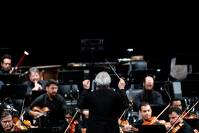 کنسرت «آن لحظهها» عبدالحسین مختاباد