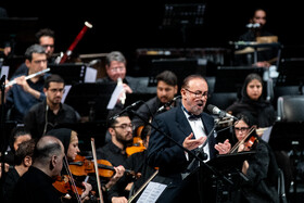 کنسرت «آن لحظهها» عبدالحسین مختاباد