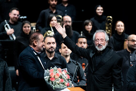 کنسرت «آن لحظهها» عبدالحسین مختاباد