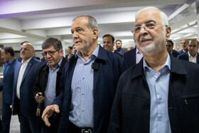 مسعود پزشکیان، رئيس جمهور و اسکندر مومنی، وزیر کشور در بازدید از خطوط راه آهن حومهای استان تهران