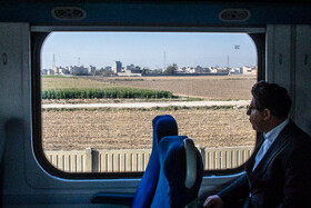 در حاشیه بازدید از خطوط راه آهن حومه‌ای استان تهران با حضور رئيس جمهور 