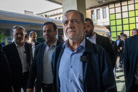 مسعود پزشکیان، رئيس جمهور در بازدید از خطوط راه آهن حومه‌ای استان تهران