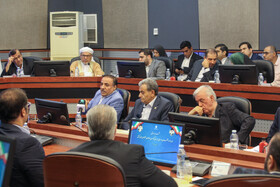 نشست صمیمانه وزیر اقتصاد با سرمایه گذاران جزیره کیش