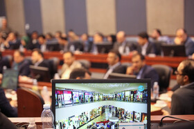 نشست صمیمانه وزیر اقتصاد با سرمایه گذاران جزیره کیش