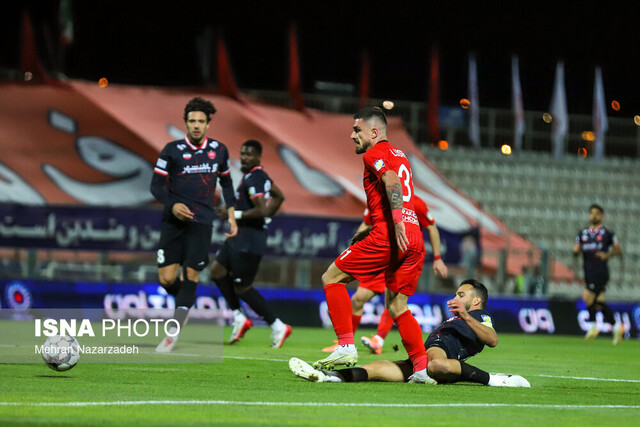 تراکتور ۱ - ۱ پرسپولیس/ باکیچ ناجی کریم باقری شد