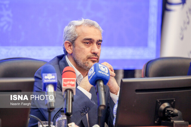 هشت فرمان آقای وزیر؛ قدم به قدم به سوی خروج از بحران اقتصادی