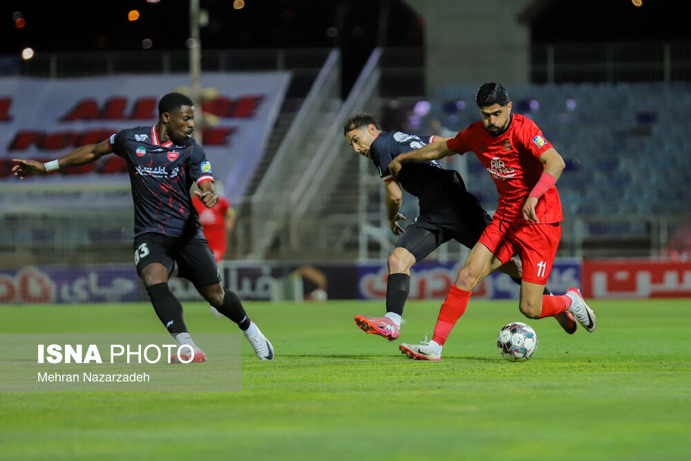 هفته نهم لیگ‌برتر فوتبال ایران؛ تراکتور - پرسپولیس