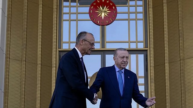 اردوغان، مرتس را به چالش کشید: «نسلکشی اسرائیل در غزه را نمیبینید؟» اردوغان، مرتس را به چالش کشید: «نسلکشی اسرائیل در غزه را نمیبینید؟»