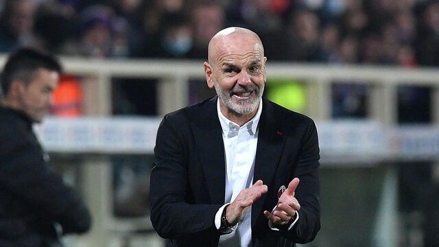 پیولی در لبه پرتگاه