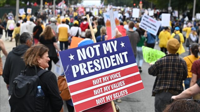 ترامپ و جمهوریخواهان مقصر طولانی شدن تعطیلی دولت فدرال ترامپ و جمهوریخواهان مقصر طولانی شدن تعطیلی دولت فدرال