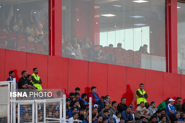 هدیه ۳۵ میلیاردی به یک پسربچه!/ برتری استقلال و سپاهان/پیشنهاد نجومی به محمد صلاح هدیه ۳۵ میلیاردی به یک پسربچه!/ برتری استقلال و سپاهان/پیشنهاد نجومی به محمد صلاح