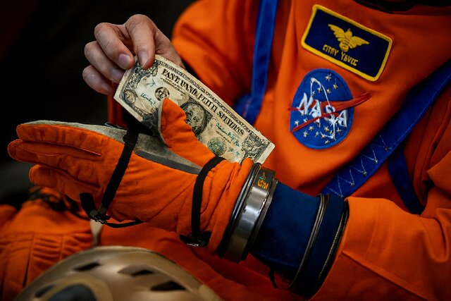 کفگیر ماموریت ماه به ته دیگ خورد! کفگیر ماموریت ماه به ته دیگ خورد!