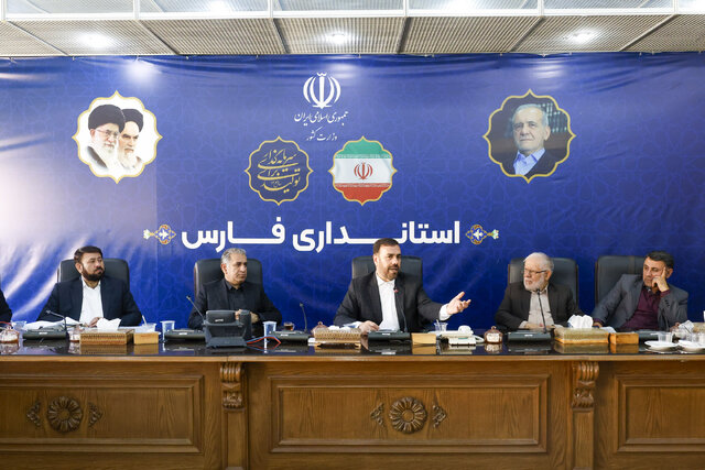 استاندار فارس: نیازمند همفکری و همراهی تمام جریانهای سیاسی هستیم استاندار فارس: نیازمند همفکری و همراهی تمام جریانهای سیاسی هستیم