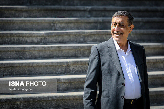 اخطار به مشترکان پرمصرف آب/تولید سوخت و خودرو باکیفیت؛ الویت دولت/پرسش وزیر رفاه از دانشجویان