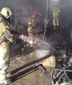 آتش‌سوزی در کارگاه شارژ سیلندر گاز مایع در مسعودیه/ مصدومیت دو نفر و یک آتش‌نشان