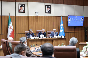 دیدار پزشکیان با مدیران ارشد صنعت هسته‌ای