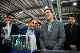 بازدید حسین افشین، معاون علمی و فناوری رییس جمهور از اولین نمایشگاه «فر ایران» و شانزدهمین نمایشگاه «فناوری نانو»