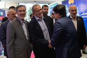 بازدید مسعود پزشکیان، رئیس جمهور از نمایشگاه دستاوردهای علمی و فناورانه جهاد دانشگاهی