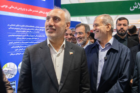 بازدید مسعود پزشکیان، رئیس جمهور از نمایشگاه دستاوردهای علمی و فناورانه جهاد دانشگاهی