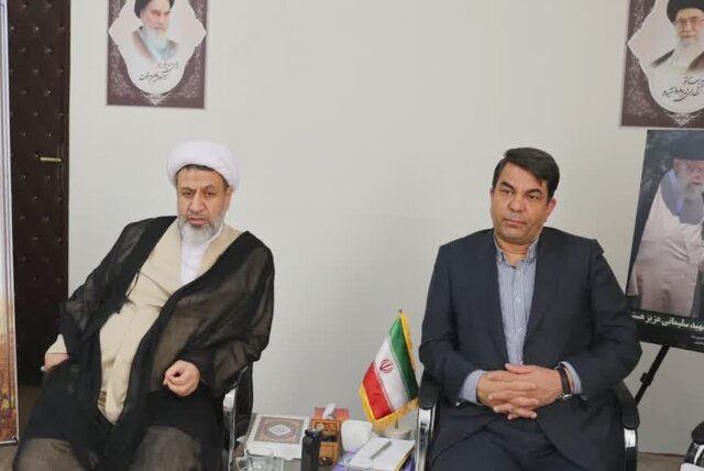 لزوم هدایت منابع زکات به سمت توانمندسازی روستائیان/ تشکیل شرکت‌های توسعه شهرستان‌ها