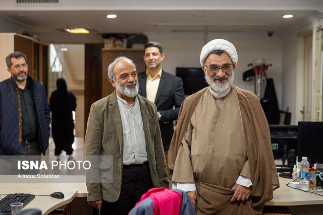 دبیر شورای عالی انقلاب فرهنگی از ایسنا بازدید کرد