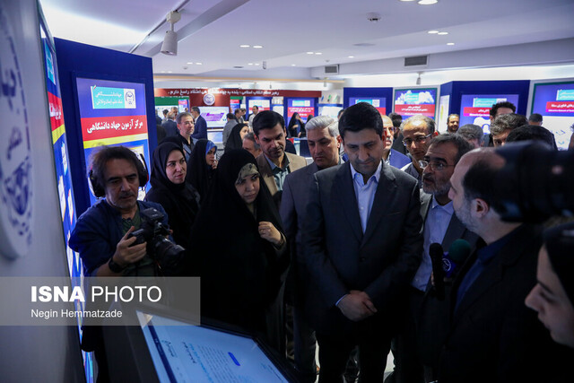 بسته خبری ایسنا؛ توضیحاتی درباره کوچکسازی دولت/تکذیب تبادل پیام با آمریکا در عمان