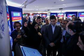 وزیر ارتباطات و فناوری اطلاعات از دستاوردهای جهاد دانشگاهی بازدید کرد