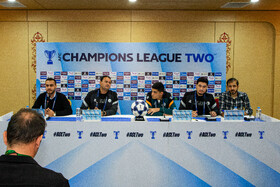 نشست خبری سرمربیان تیم‌های فوتبال سپاهان ایران و آخال ترکمنستان