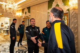 نشست خبری سرمربیان تیم‌های فوتبال سپاهان ایران و آخال ترکمنستان