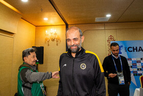 محرم نویدکیا، سرمربی تیم فوتبال سپاهان ایران

