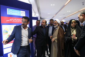 بازدید حجت الاسلام و المسلمین خسروپناه دبیر شورای عالی انقلاب فرهنگی از نمایشگاه دستاوردهای علمی و فناورانه جهاد دانشگاهی
