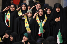 دیدار هزاران نفر از دانش‌آموزان و دانشجویان با رهبر انقلاب