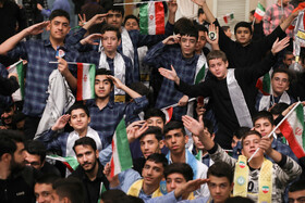 دیدار هزاران نفر از دانش‌آموزان و دانشجویان با رهبر انقلاب