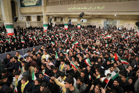 دیدار هزاران نفر از دانش‌آموزان و دانشجویان با رهبر انقلاب