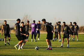 تمرین تیم فوتبال سپاهان پیش دیدار با آخال ترکمنستان