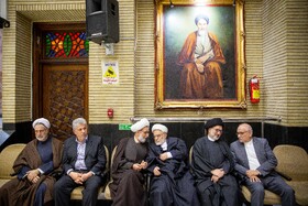 حسین مرعشی، سید محمد‌علی ابطحی، عبدالله نوری و مهدی هاشمی رفسنجانی در مراسم ترحیم سیدمحمد تاج‌زاده