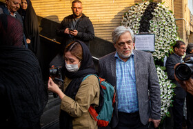 محمد مهاجری در مراسم ترحیم سیدمحمد تاج‌زاده